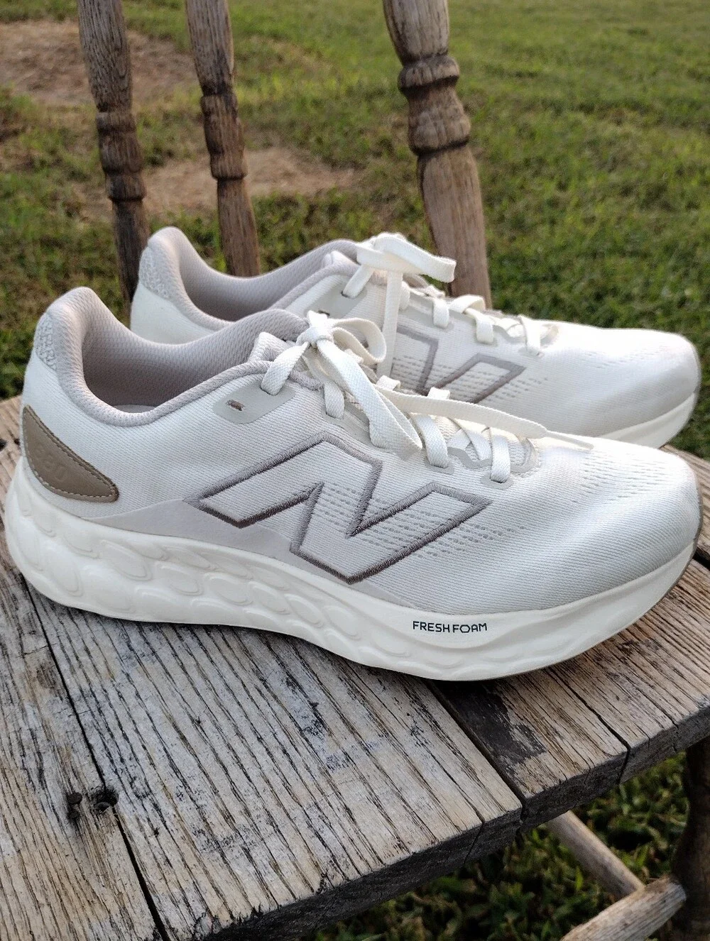NB Fresh Foam 680 Size 9 Women